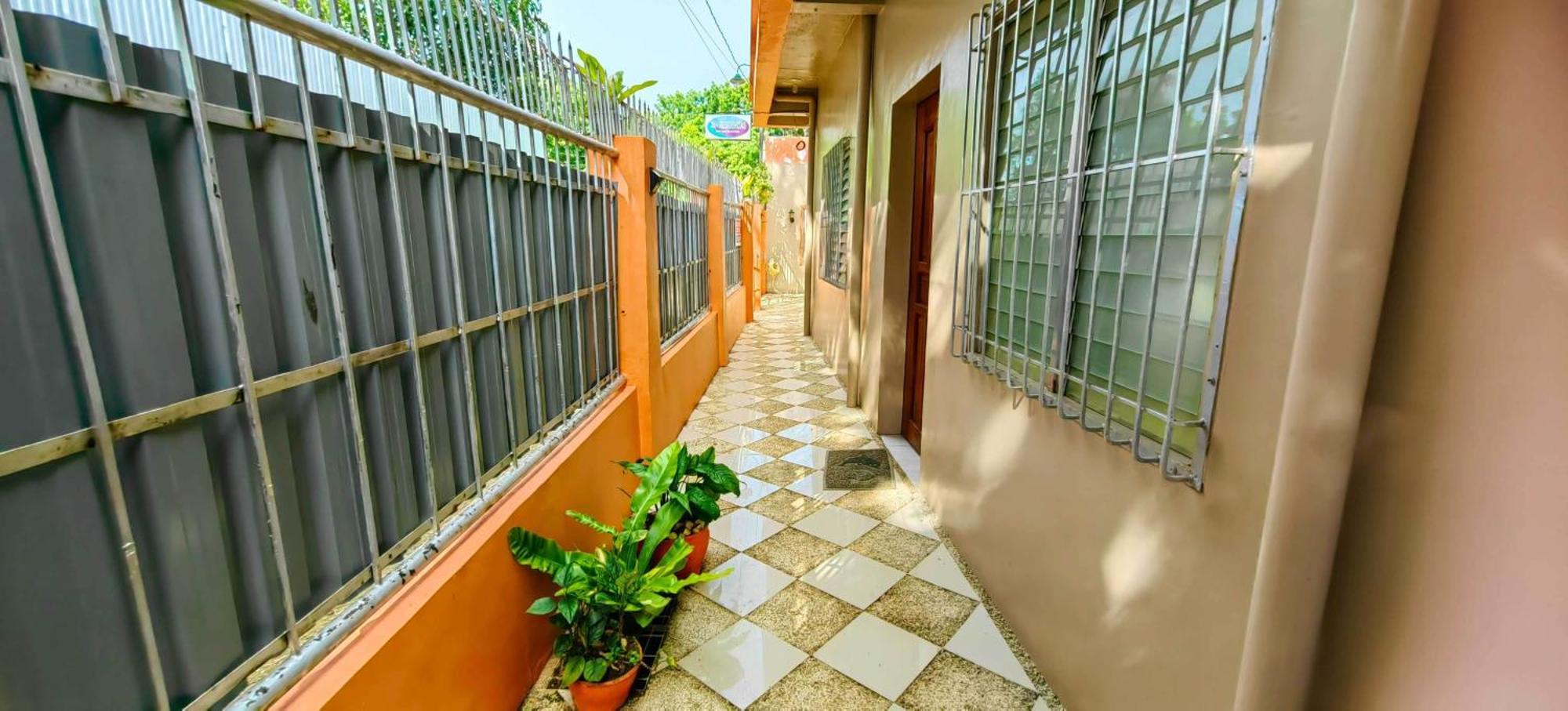 Las Residencias Bed And Breakfast Puerto Princesa Exteriér fotografie